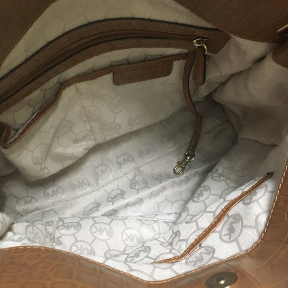 At best price: Authentic Michael Kors Hamilton NS Canvas/ Leather Tote - Picture 14 of 16